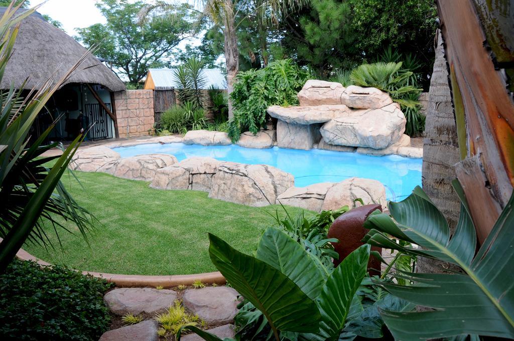 Summer Garden Guest House Бенони Экстерьер фото