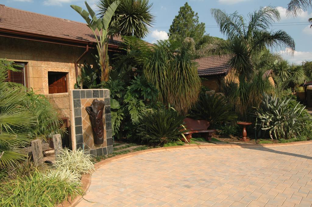 Summer Garden Guest House Бенони Экстерьер фото